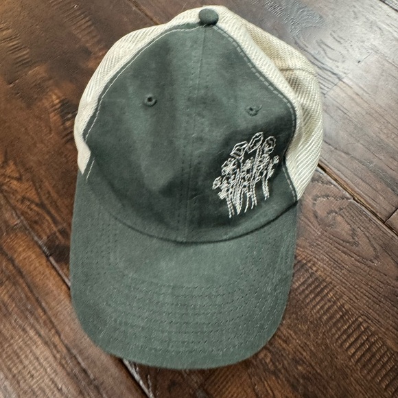 Sportsman Accessories - Sportsman Green and Cream Baseball Cap with Floral Embroidery